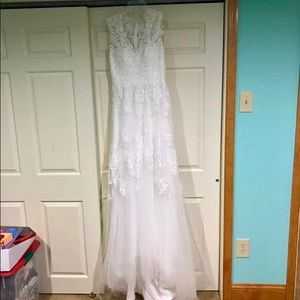 Wedding dress